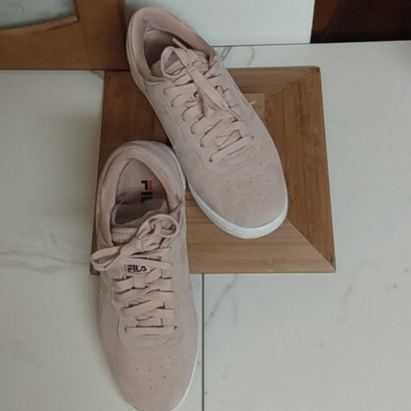 Fila Classics Original Suede Blush Sneakers Low Top Sneakers - Picture 7 of 13